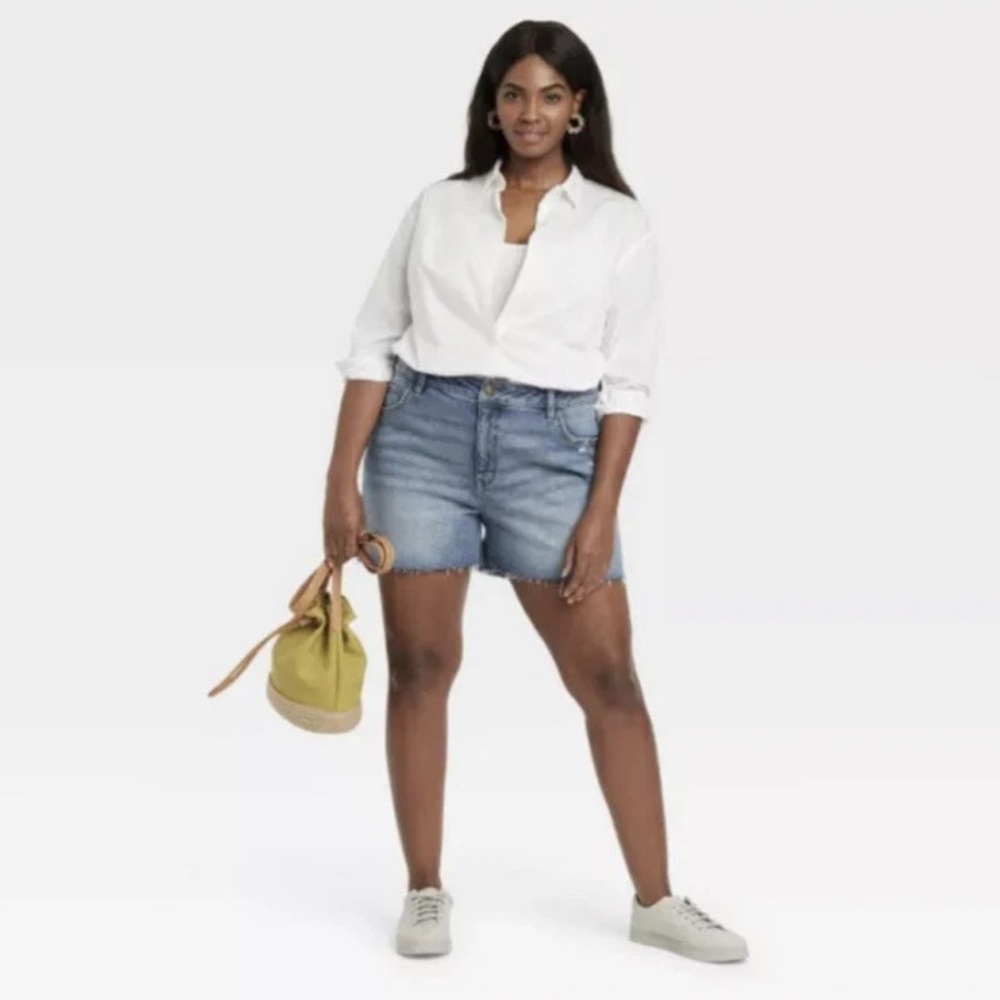 $34 Ava & Viv Women's Plus Size Destructed Midi Jean Shorts- 18W - Med Wash